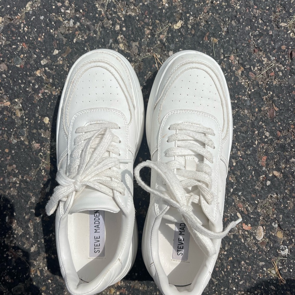 Steve Madden Cream Lace-Up Sneakers
